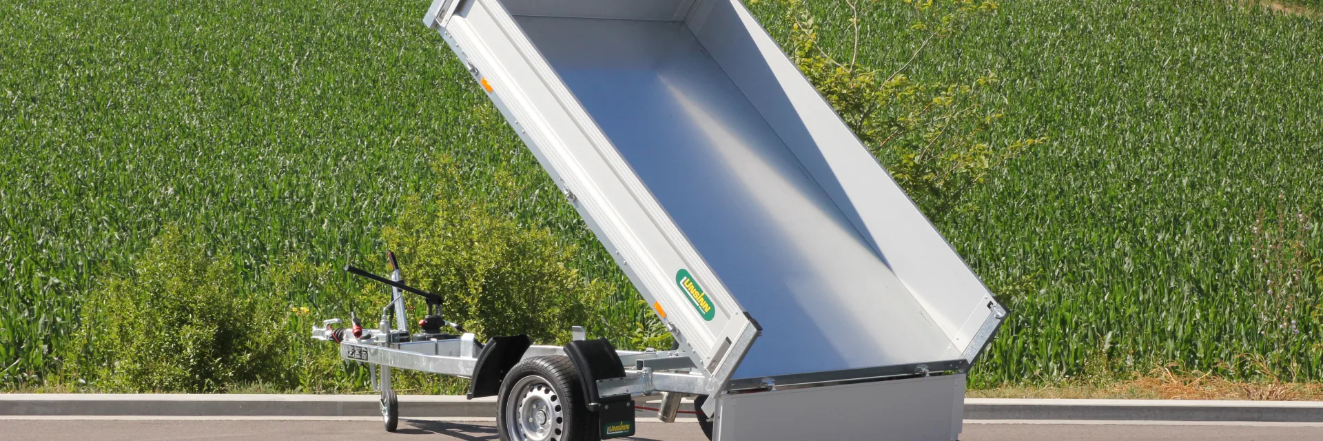 Einachsiger Heckkipper