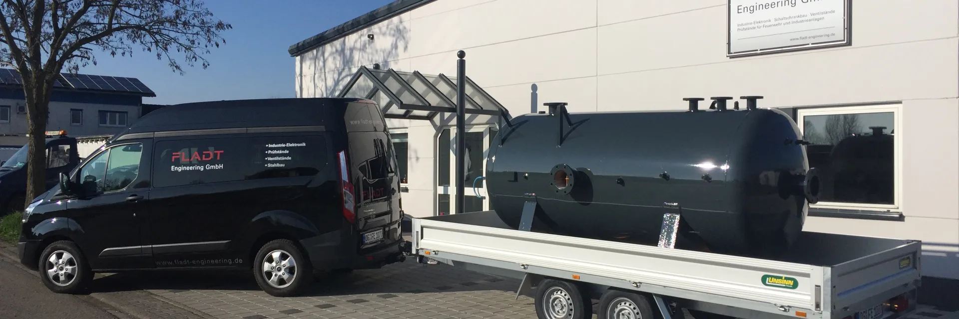 Pritschenhochlader im Einsatz 