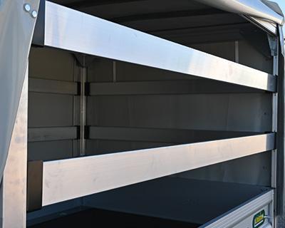 Aluminiumspriegel anstelle Holzspriegel im Planenaufbau mit Aluminiumgestell, IL x IB 4860 x 2440 mm, zweireihig