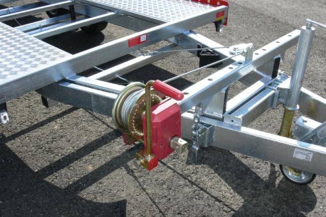 Handseilwinde mit Umlenkrolle AHK