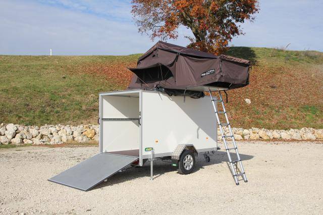 UNSINN Anhänger Farfalla Camper mit Dachzelt