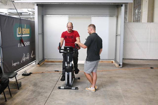 Beim Ausdauer- Check wurde die eigene Fitness unter professioneller Anleitung gemessen.