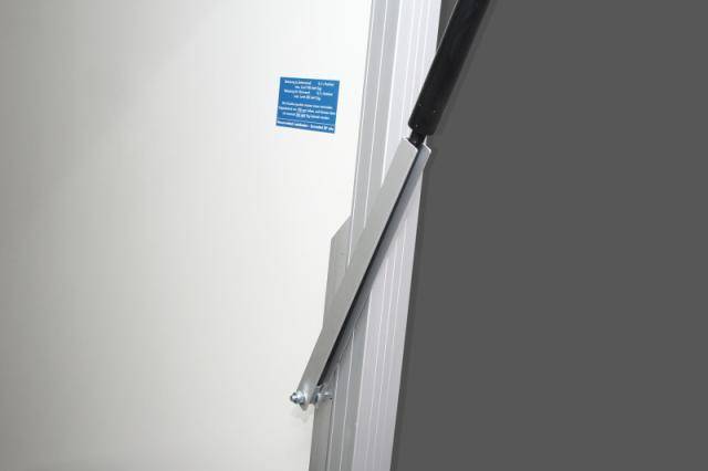 Kofferanhänger absenkbar