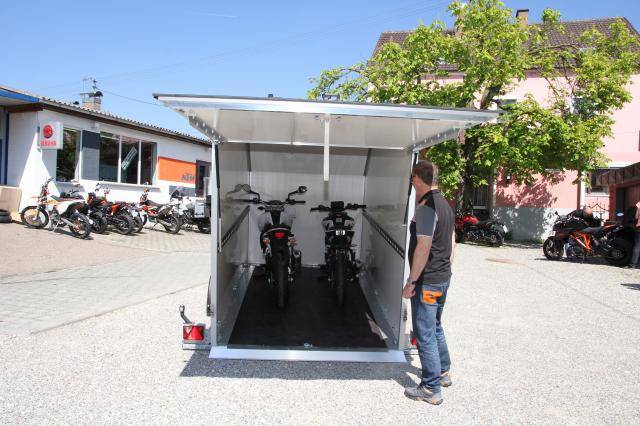 Motorrad Anhänger Transport 