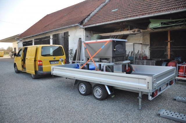 Pritsche universal mit Bordwänden 