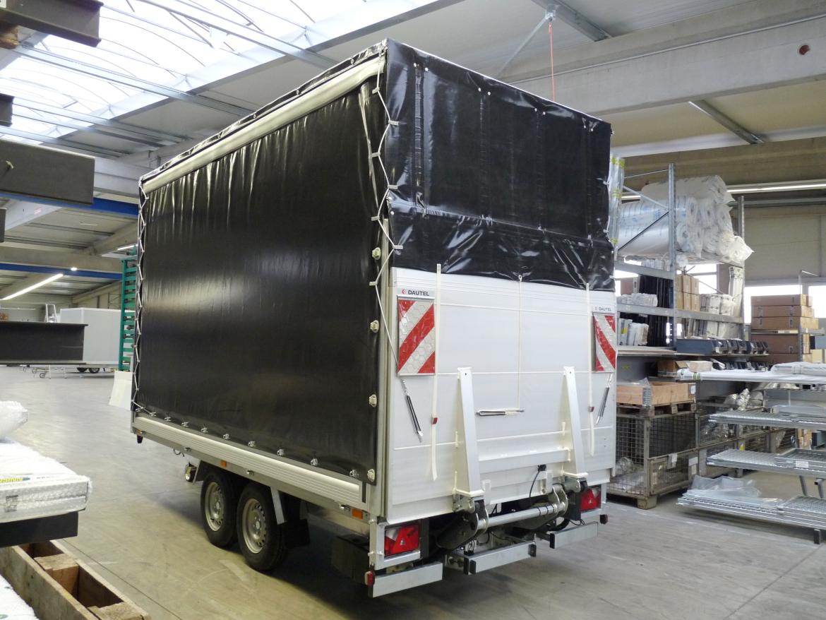 Hebebühne Planenaufbau